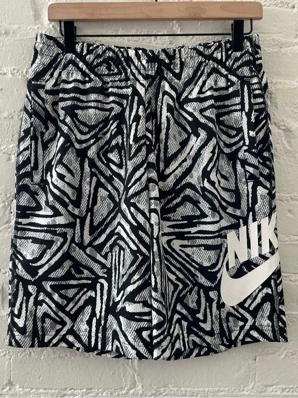 Nike Dri-Fit SB Seasonal Sunday Shorts Black White Geometric Print Mens S
